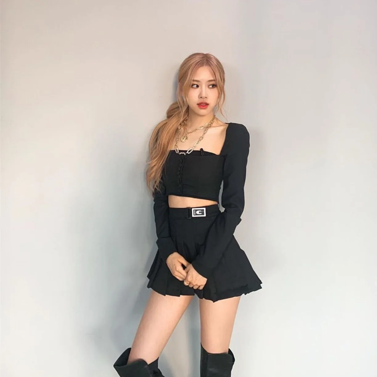 Kpop, черная розовая роза, уличная одежда, Сексуальная футболка с длинными рукавами, короткая юбка, комплект из двух предметов, женский летний корейский комплект из 2 предметов, одежда