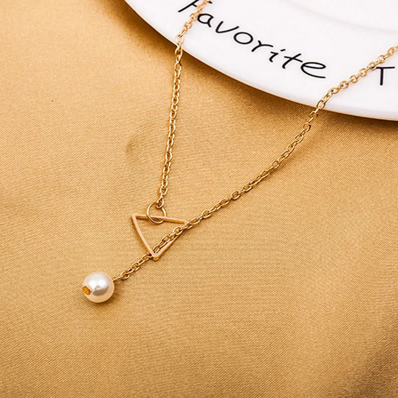 Модное женское простое колье с полым треугольником и регулируемым жемчугом