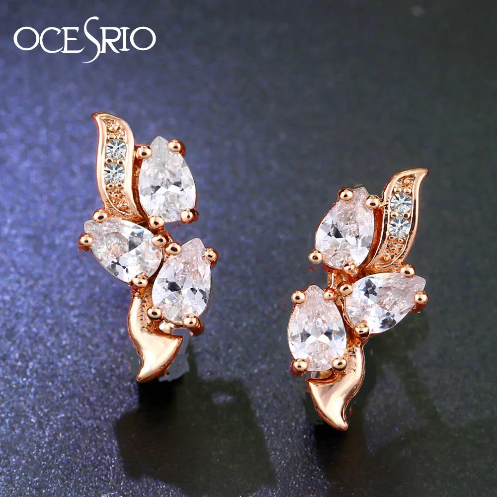Золотые серьги OCESRIO с белыми цирконами из розового золота листвами и кубическим