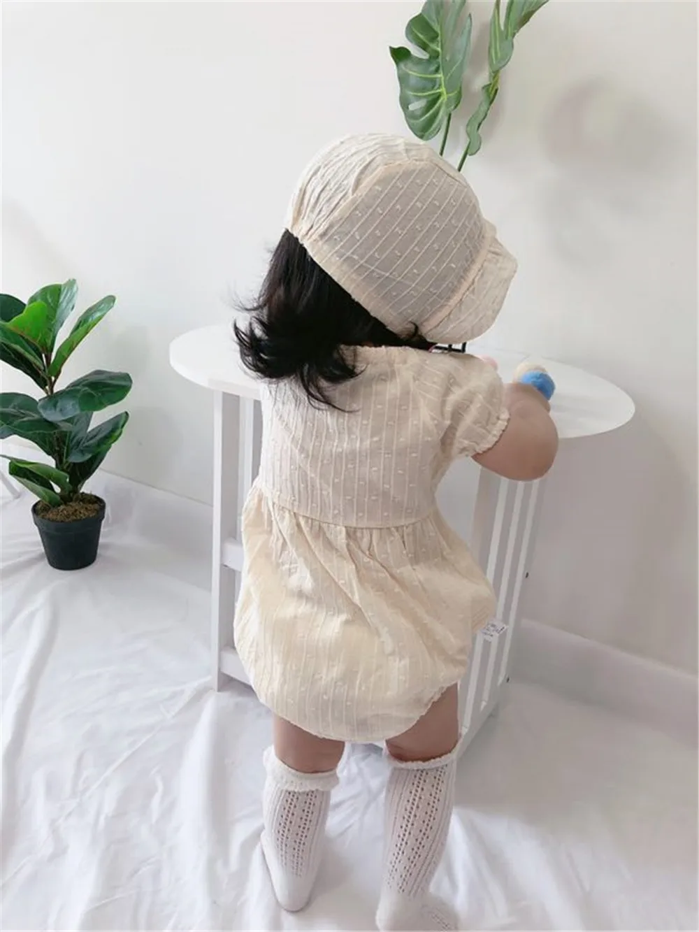 Лето 2019 боди из чистого хлопка с коротким рукавом для маленьких девочек шляпа