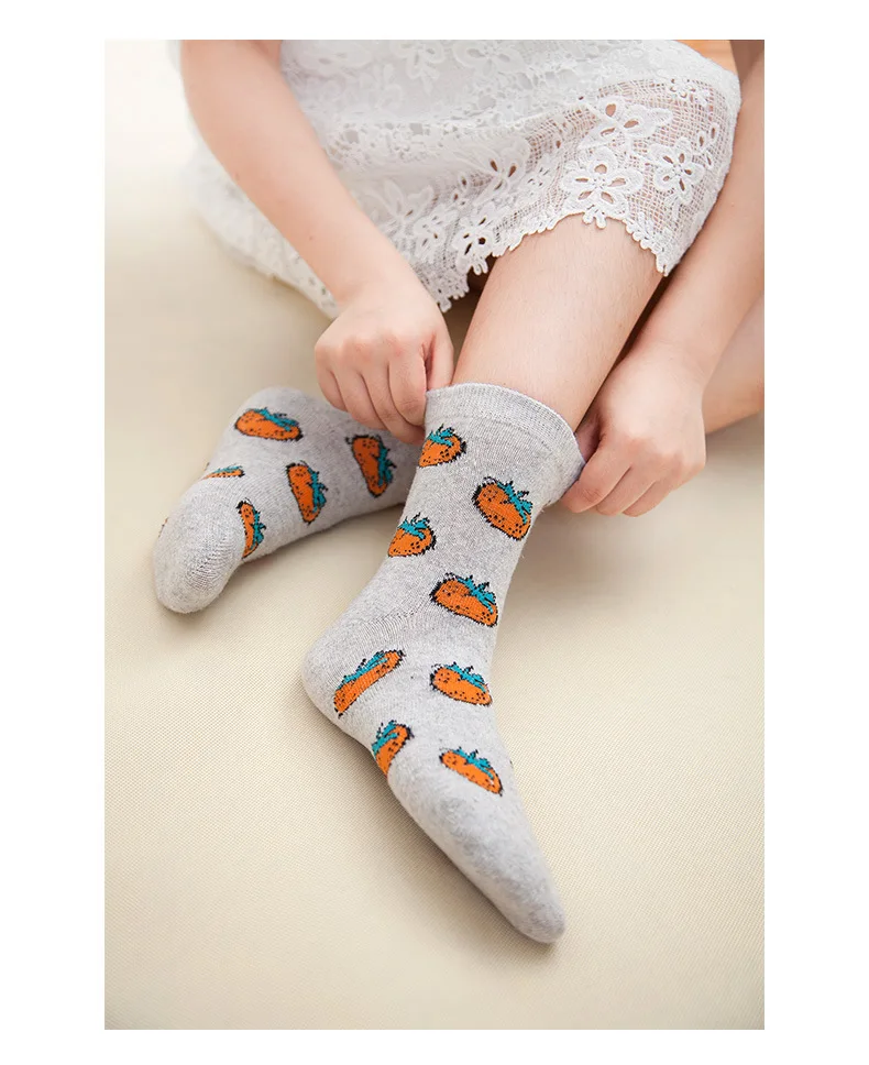 Новинка 2017 милые шерстяные носки с мультяшным рисунком фруктов для женщин зимние