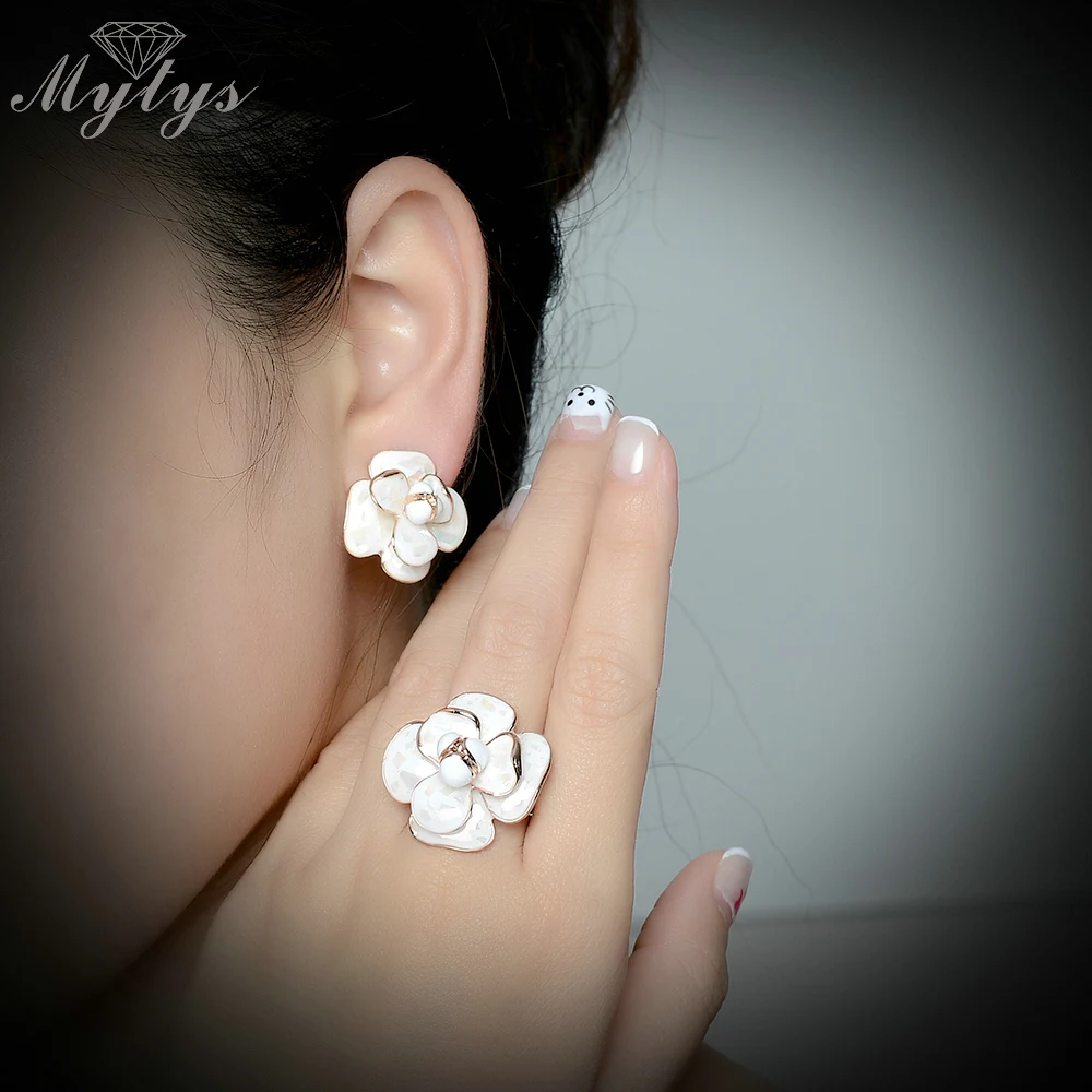 Эмалированное коктейльное кольцо Mytys Женские Ювелирные изделия США 4 размера с