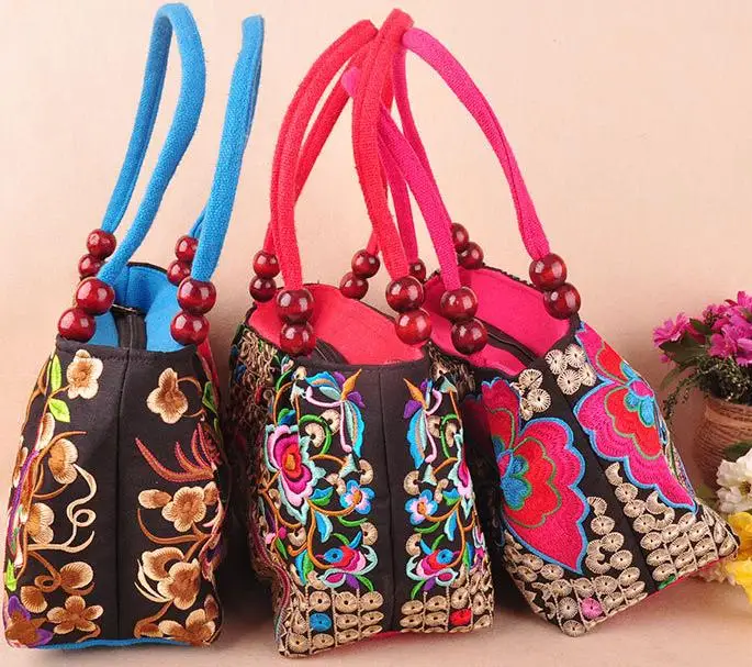 

1pcs/lot New woman National trend embroidery bag handmade handbag double faced embroidered flowers /animal shoulder bag