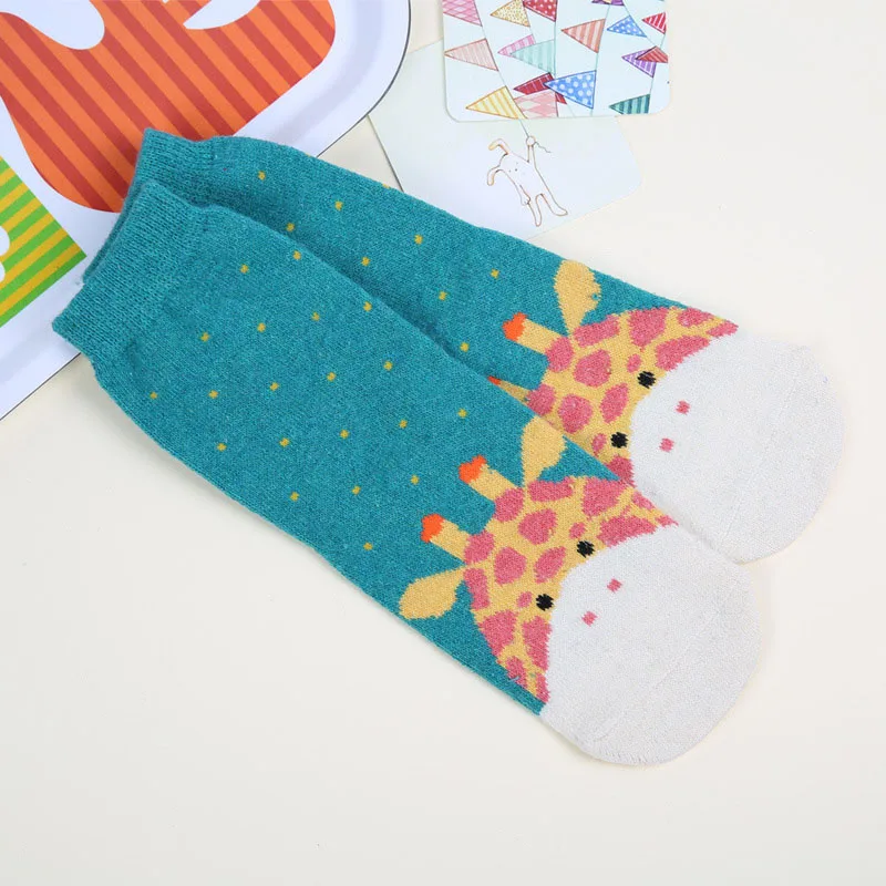 Casual Cartoon Print Women Socks Warm winter female Funny Happy Art Cute cartoon animals Pattern Cotton Sox 2017 new listing | Женская