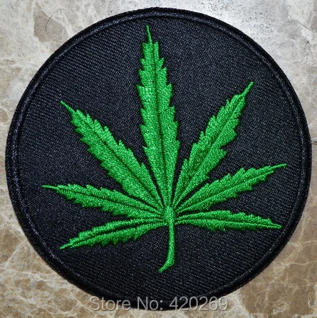 

HOT SALE! ~ Green Leaf Circle Iron On Patches, sew on patch,Appliques, Made of Cloth,100% Guaranteed Quality