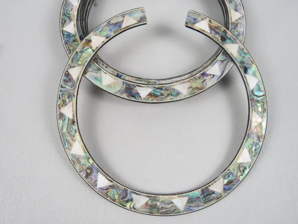 

1PCS NEW ACOUSTIC GUITAR WOOD INLAY ROSETTE YK07