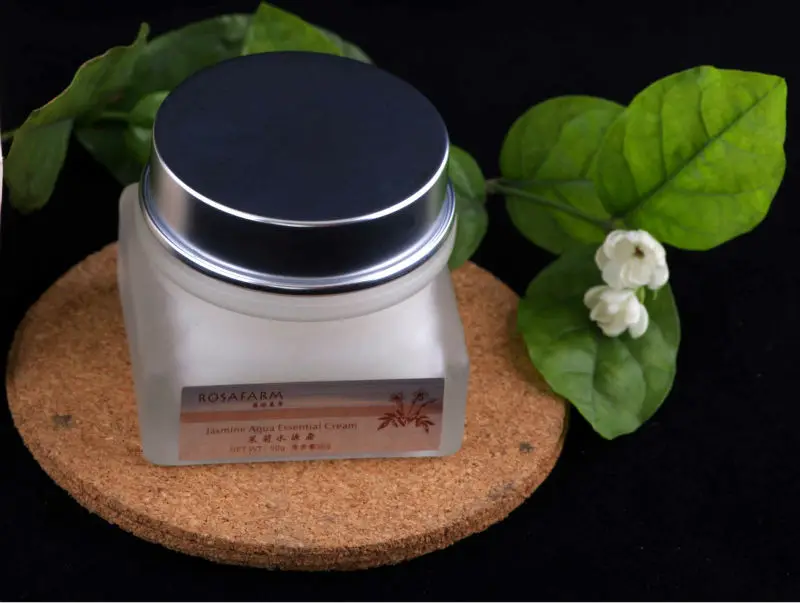 Бесплатная доставка лучший отбеливающий крем для лица 50 г жасмин водный кожи
