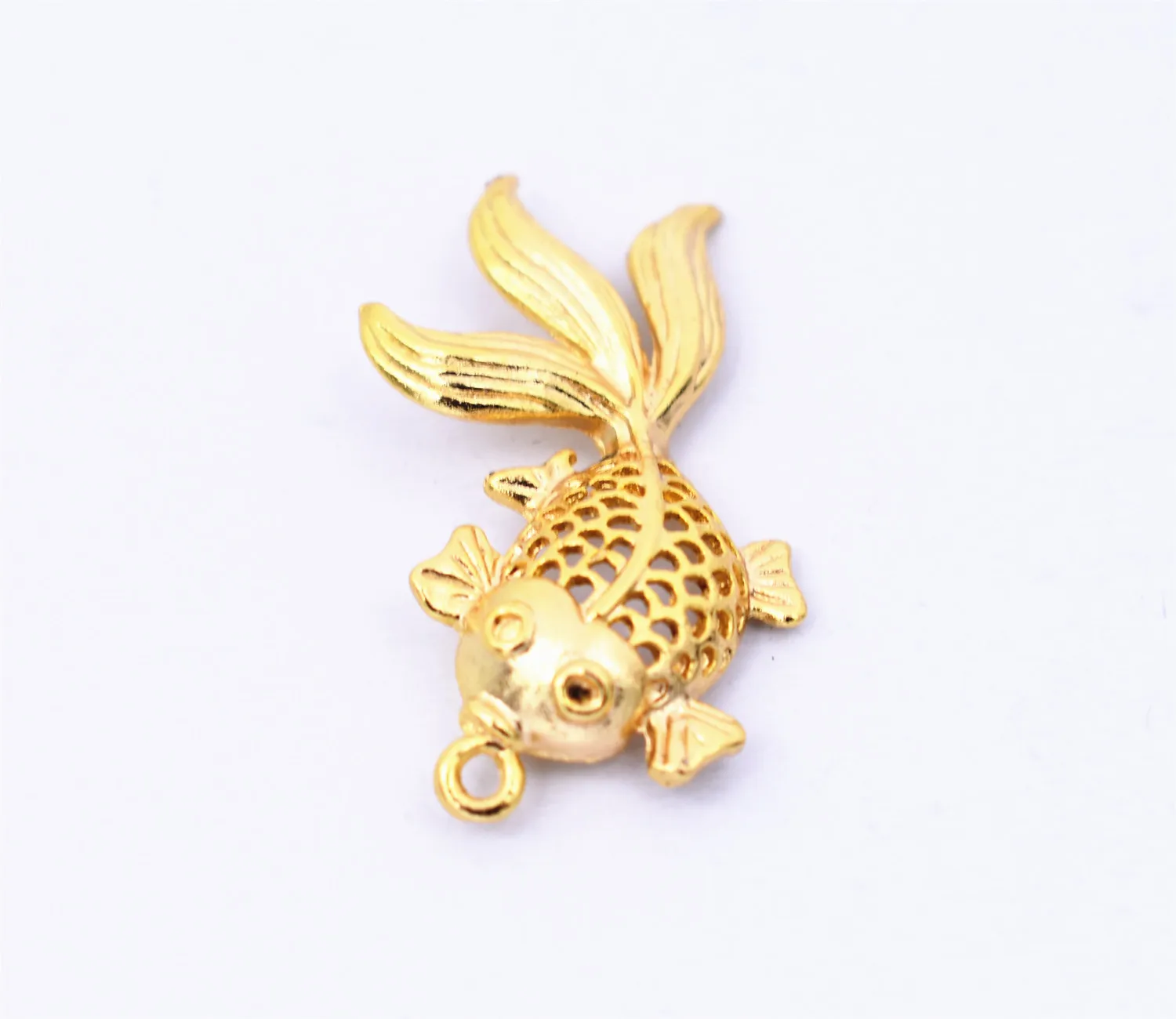 10pcs/lot 33x18mm 4 Colors Plated Copper Material Hollow Goldfish Charms Pendant DIY Handmade Jewelry Accessories | Украшения и