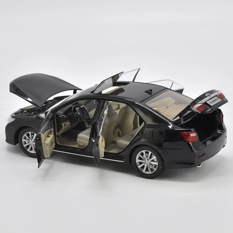 1:18 Toyota Camry 2012 литая модель автомобиля черный мальчик подарки игрушки