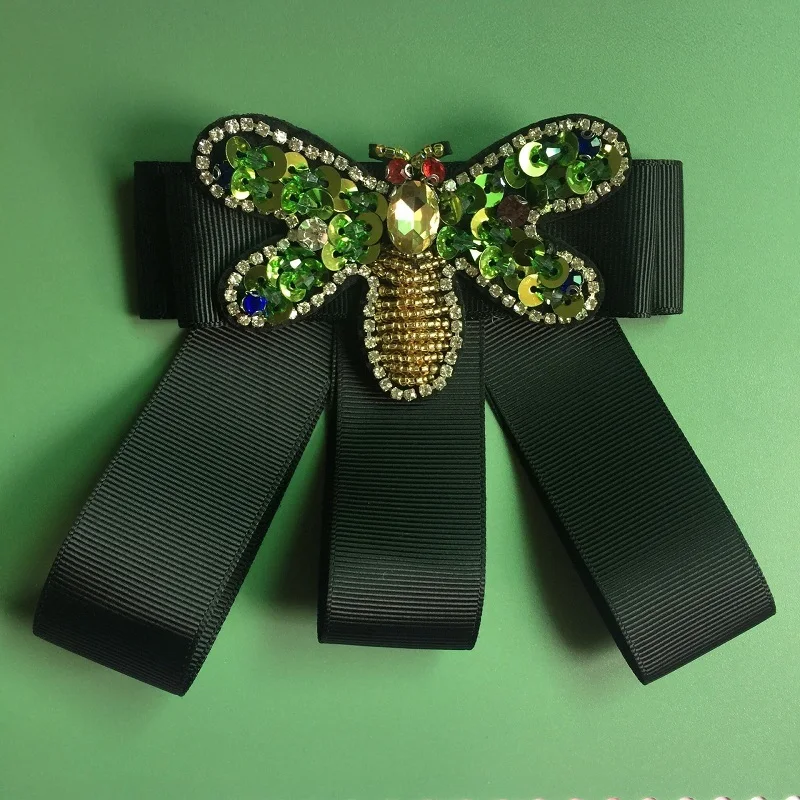 2018 New Bow Crystal Women Brooches Pins Fabric Bee Tie Necktie Corsage Cute Pearl Brooch for Cloth Dress Accessories | Украшения и