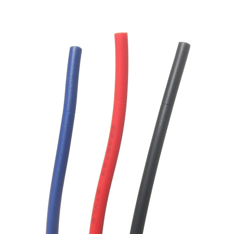 Розетка для автомобильной лампы в комплект поставки входит адаптер жгута
