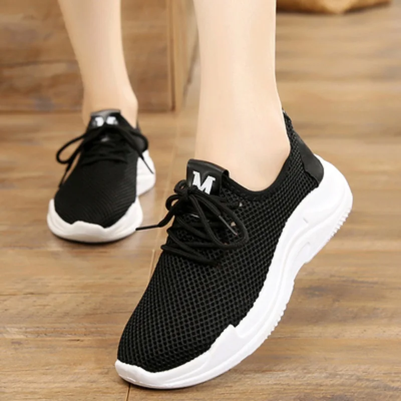 Женская обувь Новинка 2019 года дышащая женская для отдыха с круглым носком на