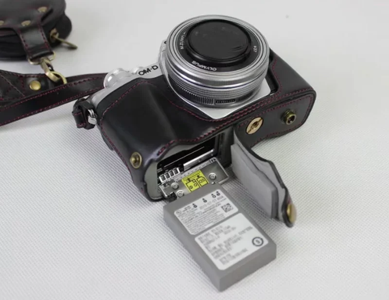 Портативный из искусственной кожи Камера сумка для цифровой камеры Olympus OM-D EM10III EM-10 MarkIII M3 14-42mm EZ чехол с зажимом снизу Батарея открытие