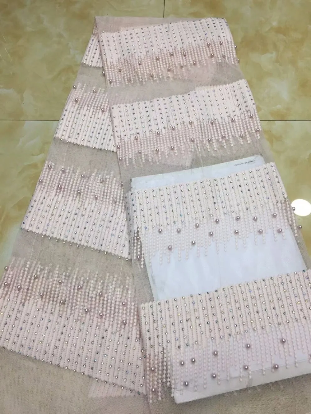 

High Quality 2018 Latest Nigerian Lace Fabrics Sequins Mesh African Lace Fabric Guipure Velvet French Net Lace Fabric XZ14