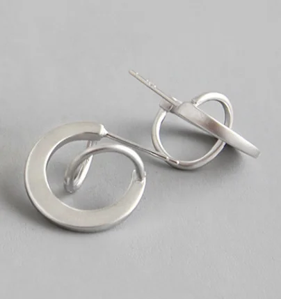 Silver F.I.N.S, современные женские серьги,, уникальный дизайн, крученые геометрические серьги-гвоздики, 925, серебряные, золотые, корейские серьги, хорошее ювелирное изделие - Окраска металла: Silver