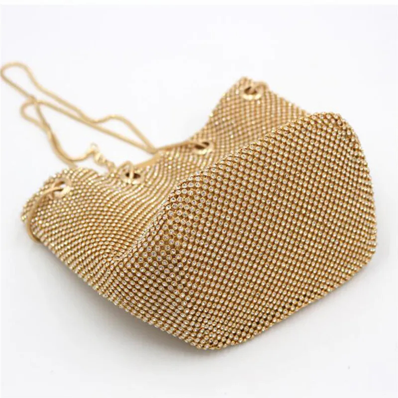 Блестящая вечерняя сумка женская на цепочке черная и бежевая женские вечерние