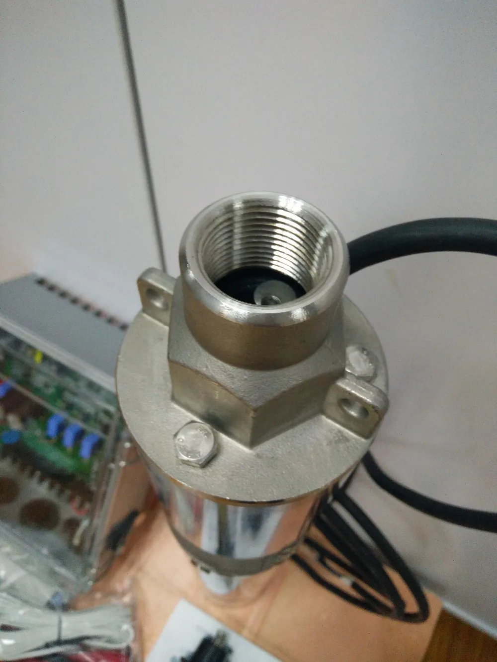 

3FLS1.3/50-D24/140C solar water pump 80m max head solar submersible screw pump DC24v 48v 72v solar water pump for irrigation