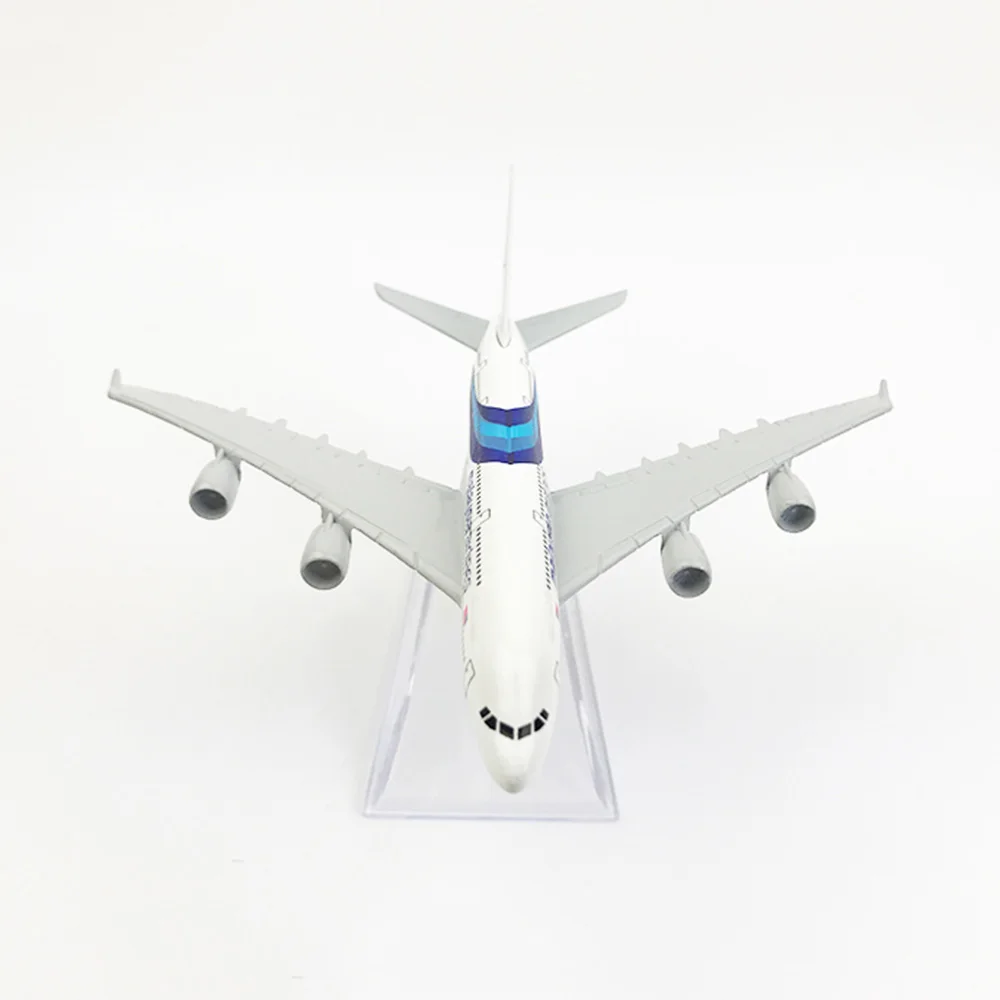 Самолёт в масштабе 1/400 самолёт Аэробус A380 малазийские авиалинии модель самолета