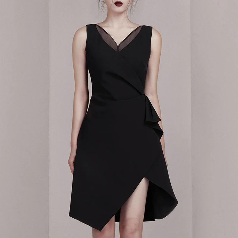 Женское офисное платье трапеция Max Spri асимметричное с V образным вырезом Сетчатое