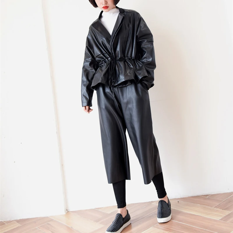 TWOTWINSTYLE из искусственной кожи широкие брюки женские эластичные с высокой талией