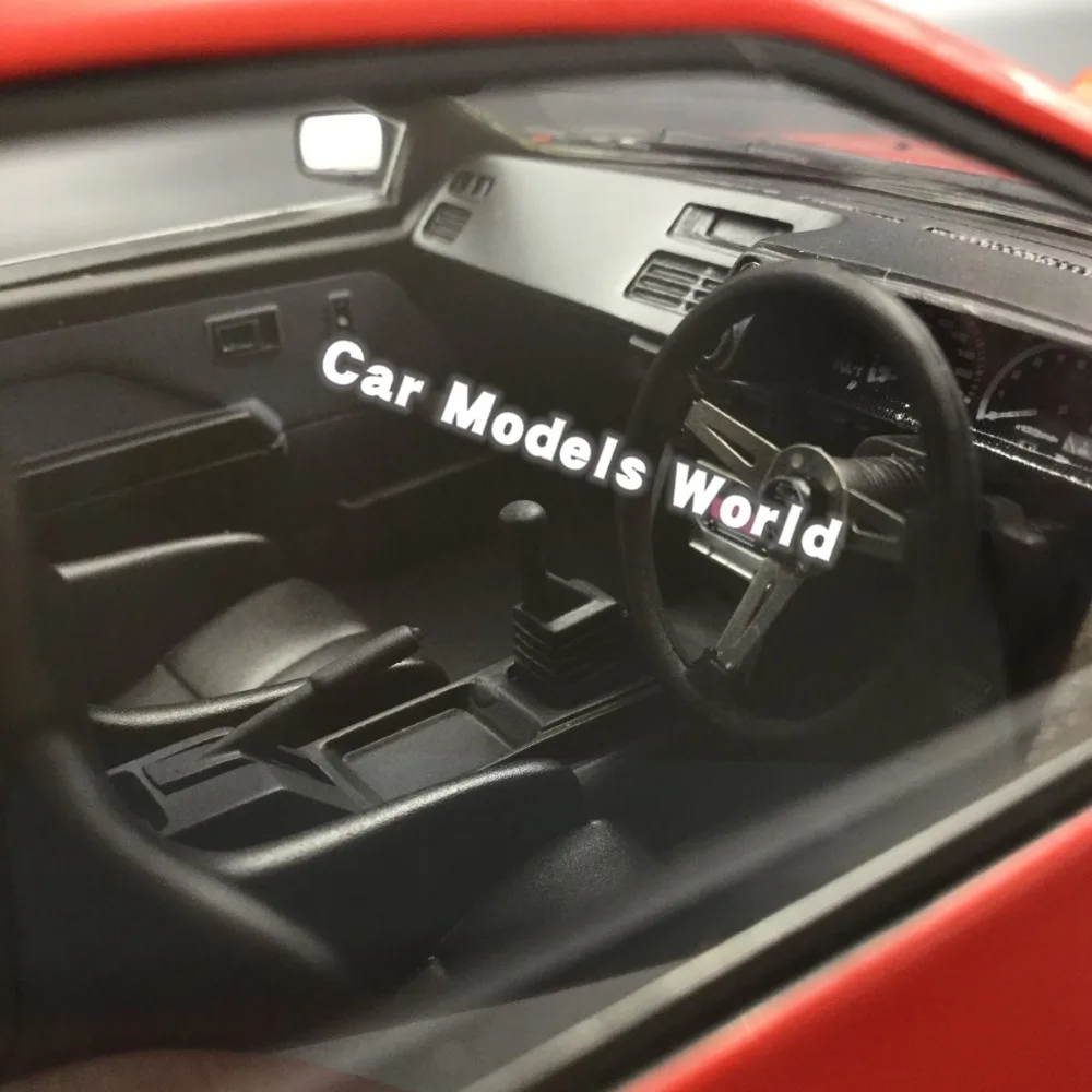 Полимерная модель автомобиля для IG-model спринтер Труэно (AE86) 2-дверный GT 1:18 (красный)