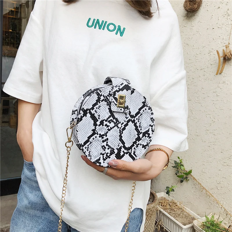 Женская круглая сумка на плечо из змеиной кожи маленький мессенджер цепочке со