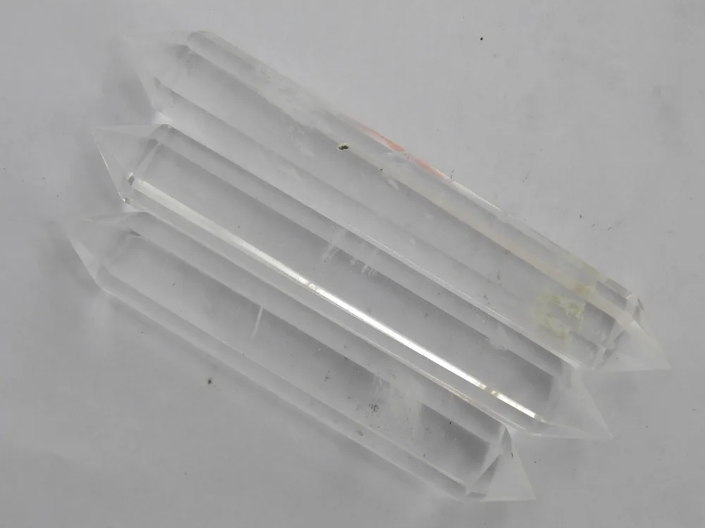 

3 white SMELT QUARTZ CRYSTAL WAND POINT HEALING