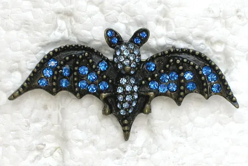 

Antique Bronze Rhinestone Bat Pin brooches C003 B4