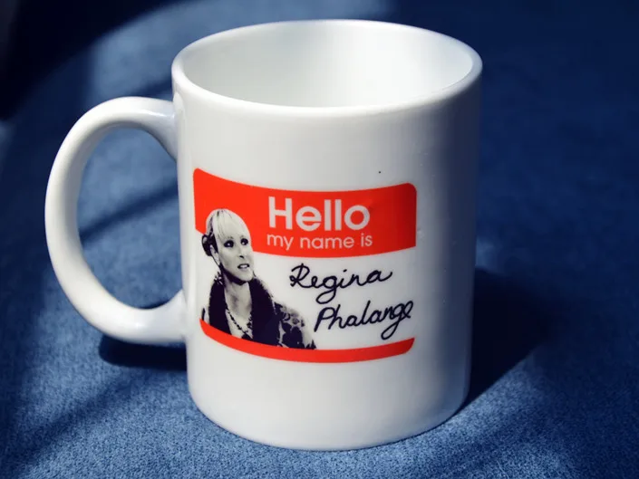 Друзья ТВ-шоу Фиби Реджина фаланж забавная кружка | Дом и сад