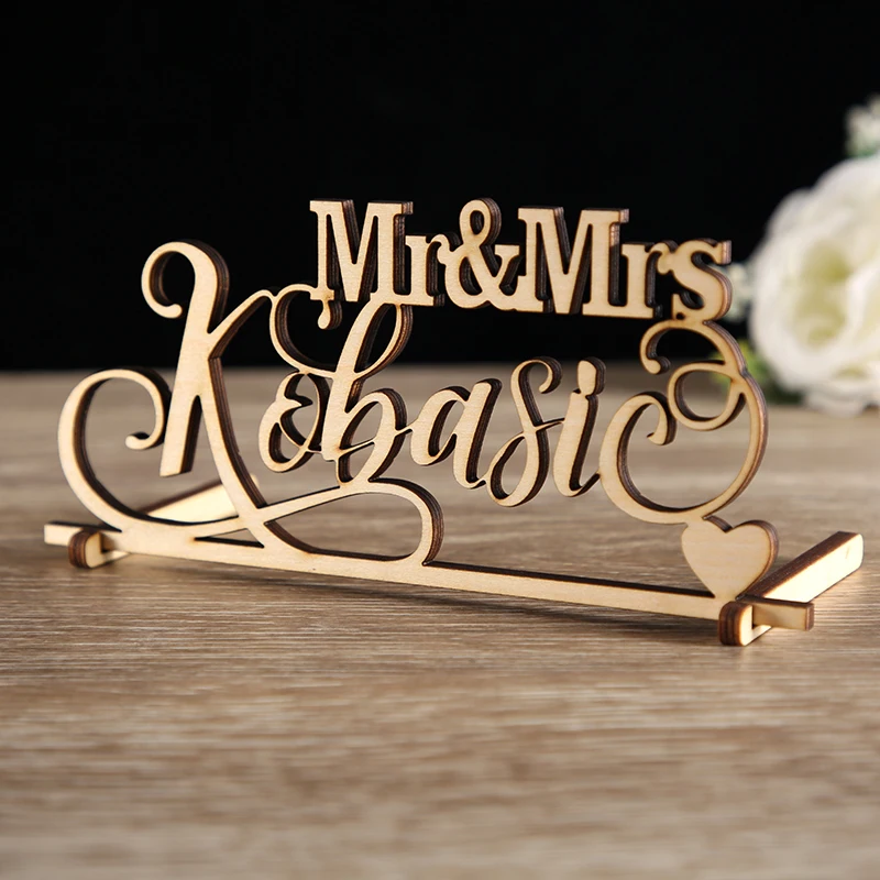 Mr and Mrs Sign. Script Свадебный деревянный знак имени. персональный знак имени. Свадебные decsweetheart Свадебные Украшение стола центральным