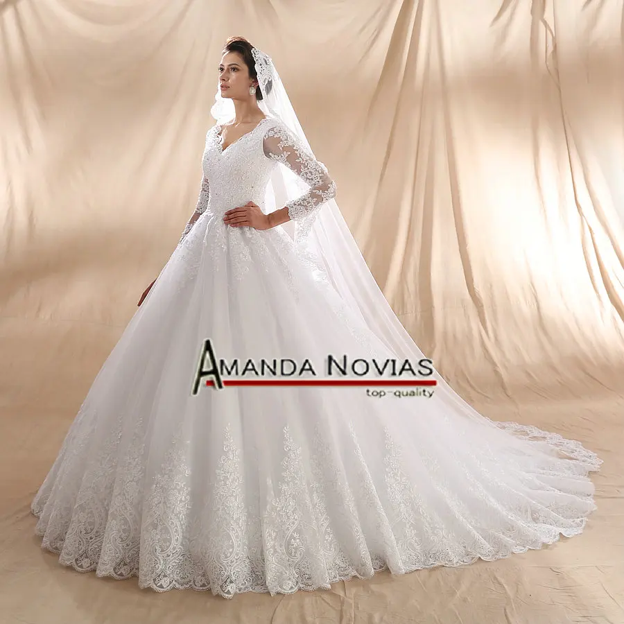Свадебное платье с длинным рукавом Amanda Novias кружевное бальное аппликацией 2019|ball