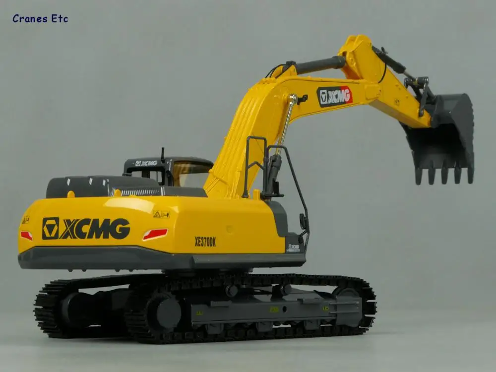 Запуск большой 1:30 XCMG XE370 модель экскаватора, кукла "водитель" в кабине, коллекция, изысканная упаковочная коробка