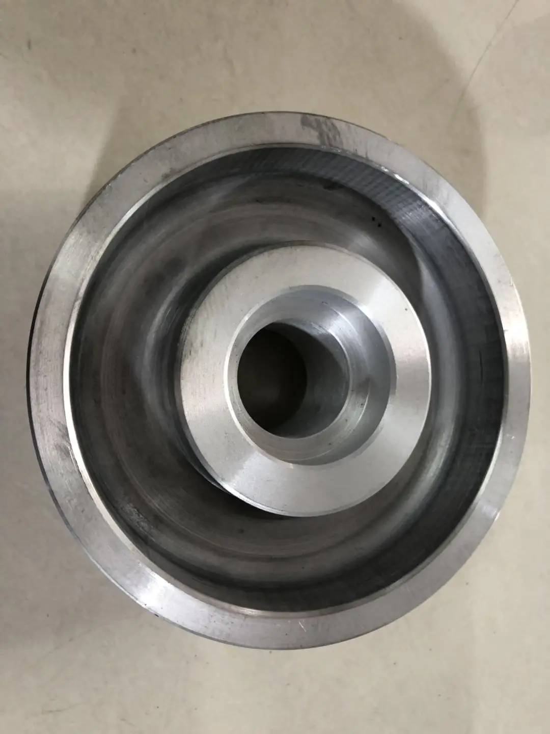 Полностью алюминиевая ленточная шлифовальная машина с внутренним отверстием