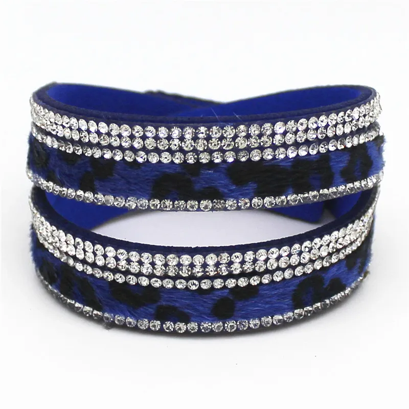 Женский кожаный браслет стразы многослойный с леопардовым принтом и кристаллами