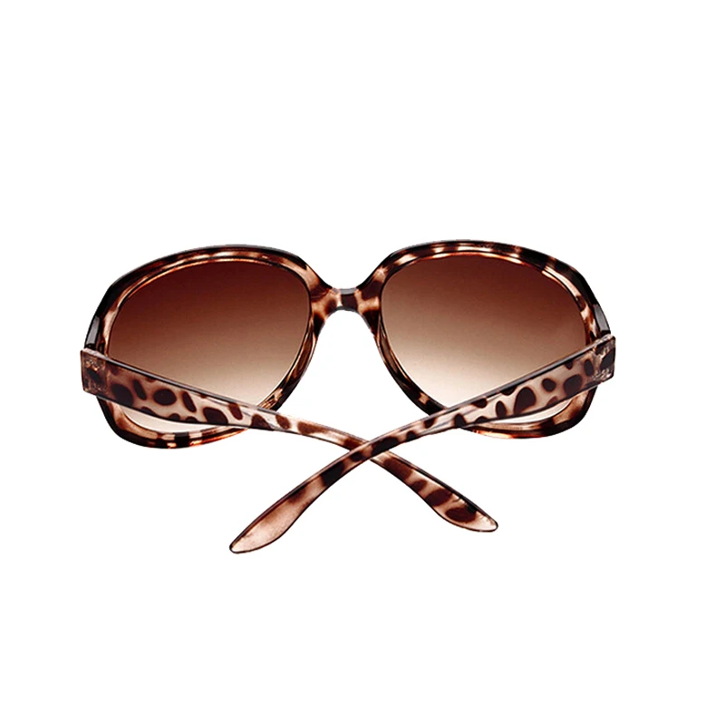 Очки солнцезащитные женские большие классические пикантные солнечные очки для