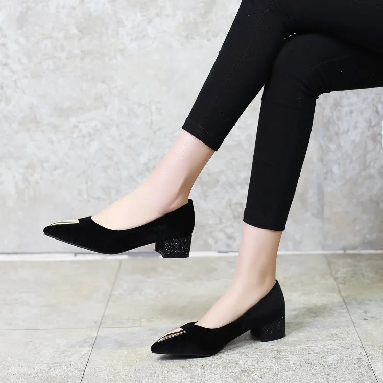 Женские туфли на высоком каблуке лодочки с закрытым носком В спокойное время