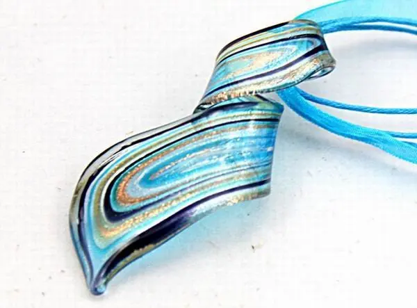 Оптовая продажа подвеска в виде бутылки с водой из муранского стекла золотой