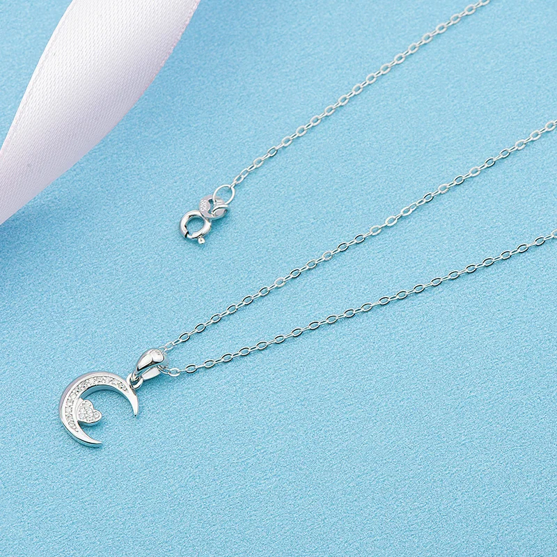 

Sterling Silver Clavicle Necklace Moon Popular Birthday Pendant Women Love Jewelry Zircon Diamond Pendant 925 with Box Chain