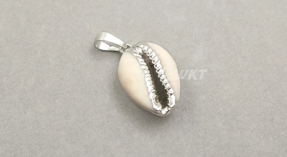 WT-P547,, новинка, Модный маленький натуральный золотой кулон в виде раковины, Прекрасный маленький кулон в виде раковины каури