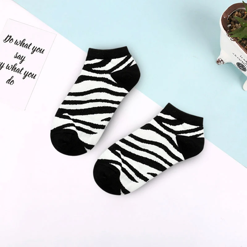 white Zebra stripes Невидимые летние носки авокадо Чаризард Короткие носки без шоу носки-тапочки носки-тапки хлопковые забавные секретные счастливые носки-башмачки - Цвет: white Zebra stripes