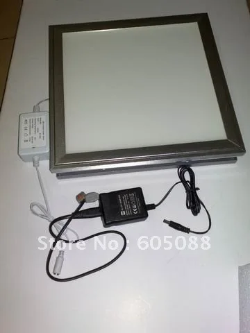 Аккуратный дизайн 18 Вт квадратная Светодиодная потолочная панельная лампа 300x300