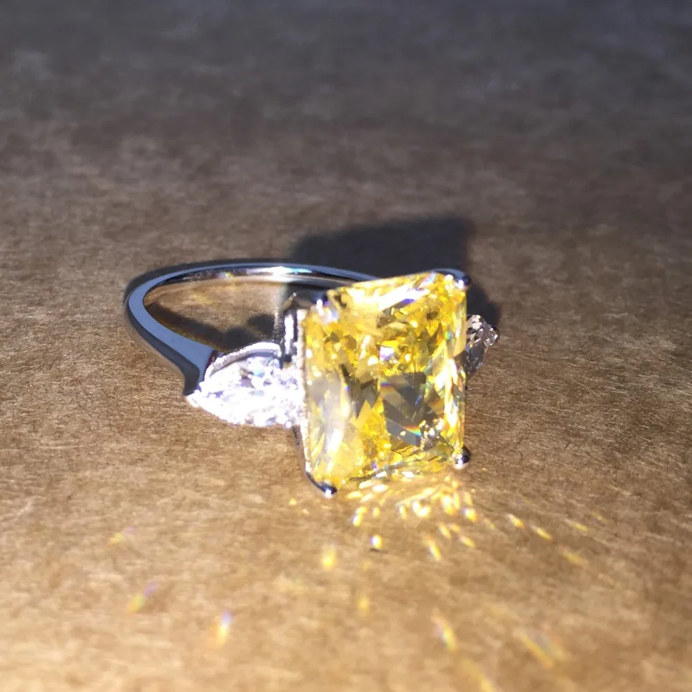Женское Обручальное кольцо с фианитом серебряное и камнем|ring jewelry|engagement wedding