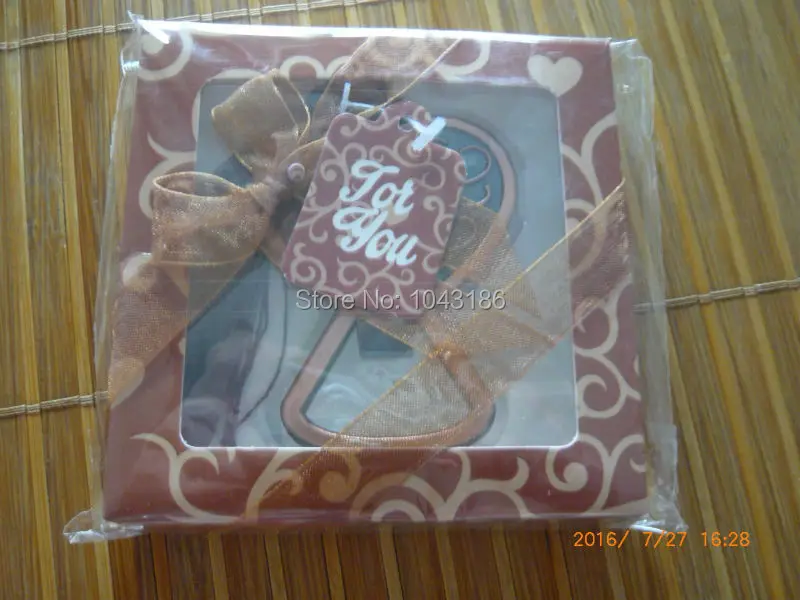 Свадебные подарки для гостей восстанавливают старину с кристаллами в форме