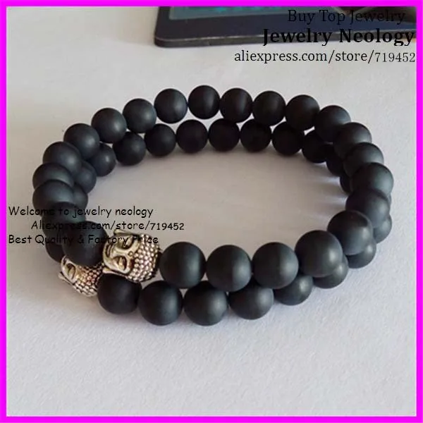 Мужской браслет с бусинами из черного матового камня серебряной головой Будды
