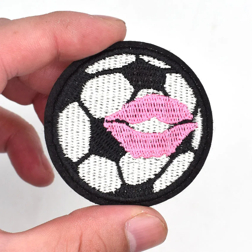 2 шт. футбольный поцелуй вышивка патч для одежды Железный на вышитые вышивки