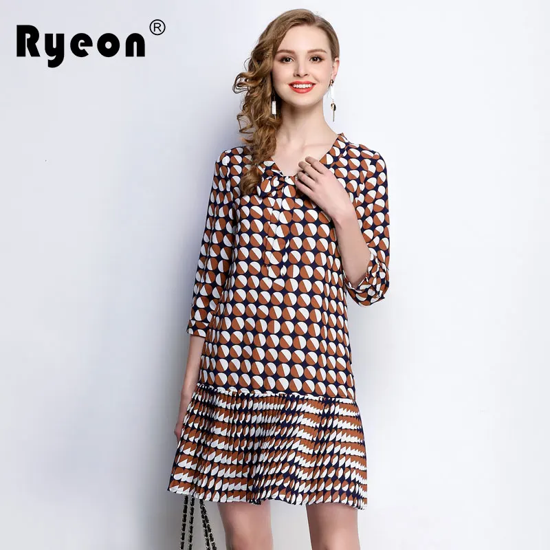 Ryeon 2018 плюс Размеры Повседневное плиссированные Для женщин Платья для в горошек