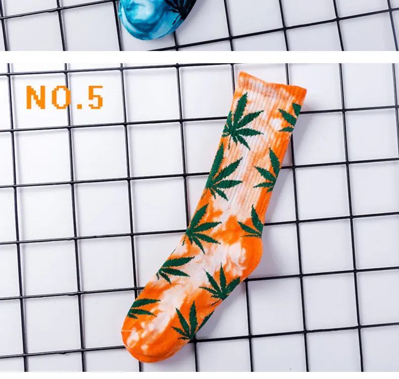 High-quality Tie-dyed Maple Leaf Socks Long Fashion Weed Socks Men Skateboard Hiphop Socks Meias Women Couple Cotton Socks 1Pair