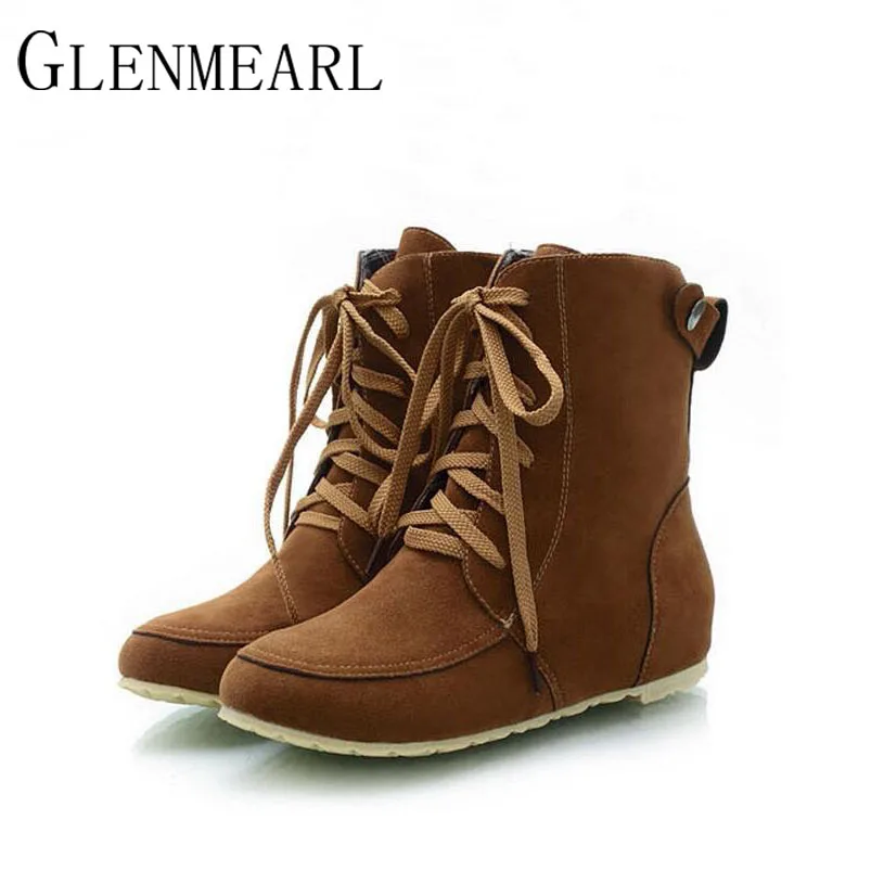 Женские ботинки увеличивающие рост на плоской подошве с круглым носком черного