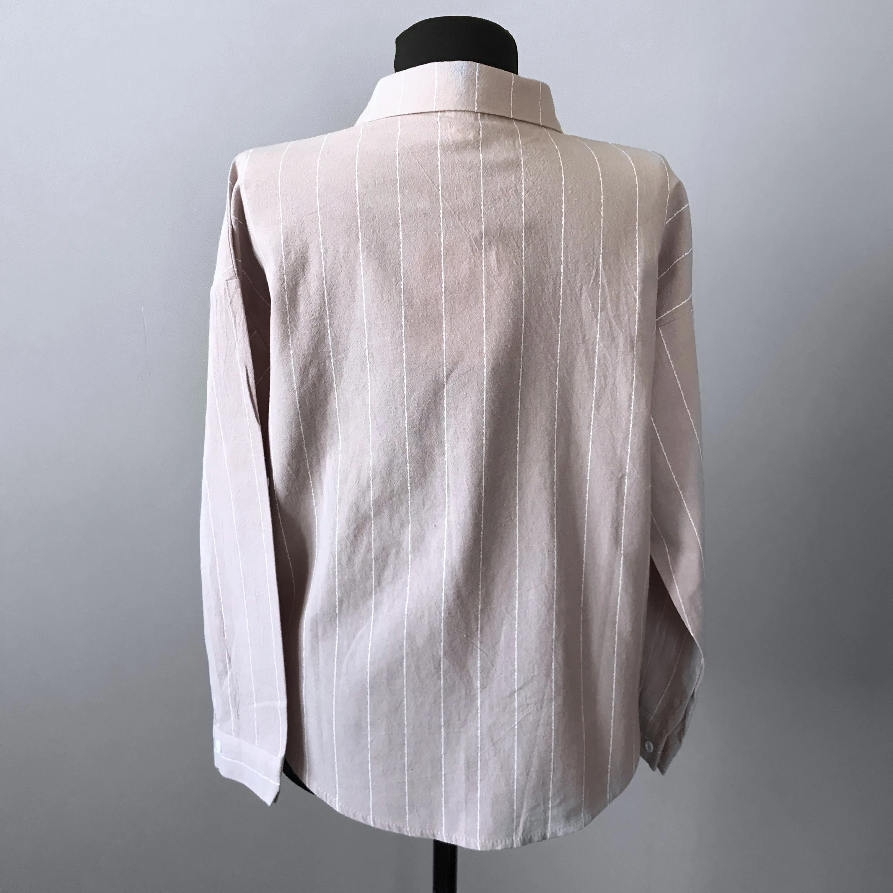 Блузка в полоску Fatika с длинным рукавом и карманами отложным воротником на весну