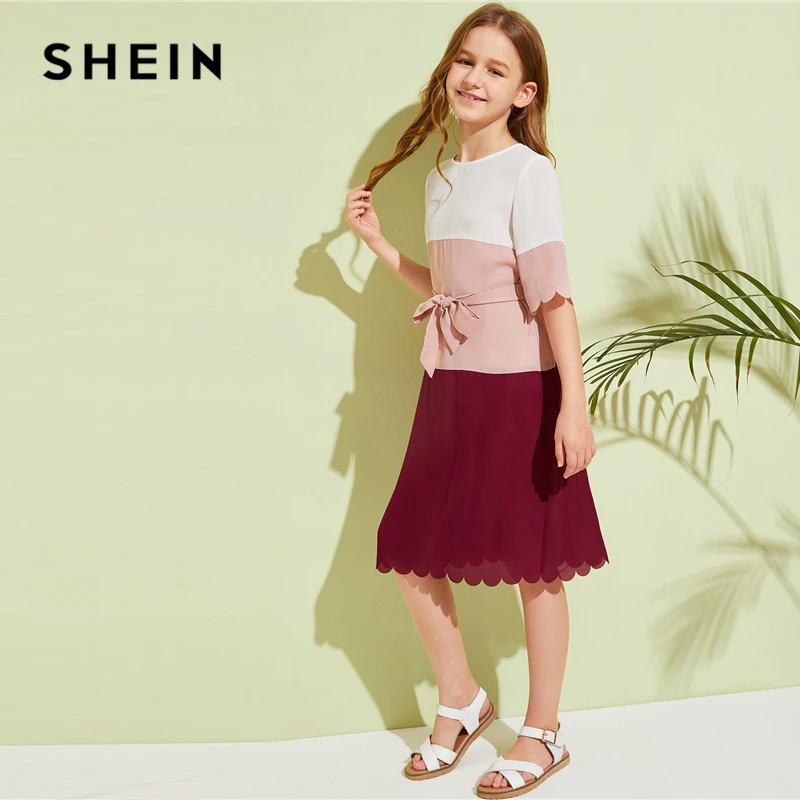 SHEIN/ г. Детское платье-туника для девочек с вырезами и швами; платье с поясом; Детские Летние Повседневные платья средней длины с коротким рукавом и цветными блоками